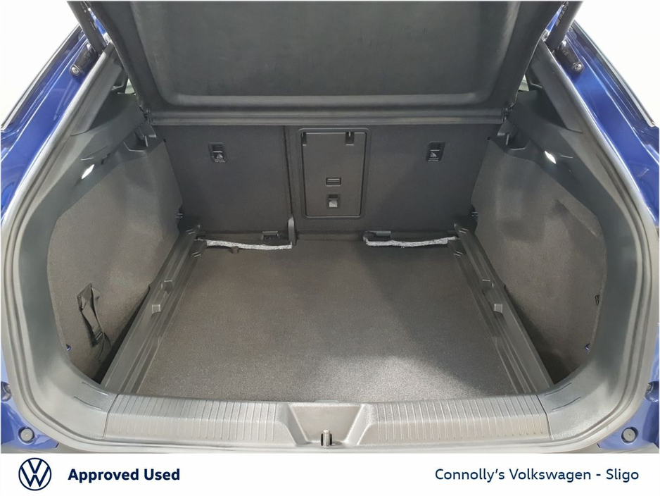 2024 Volkswagen ID.5 - image 10