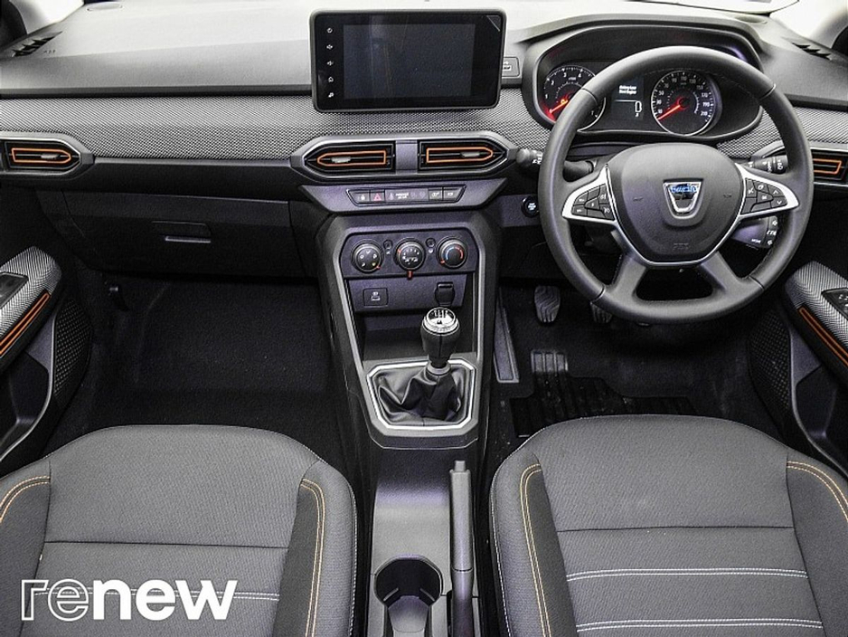 2022 Dacia Sandero Stepway - image 2