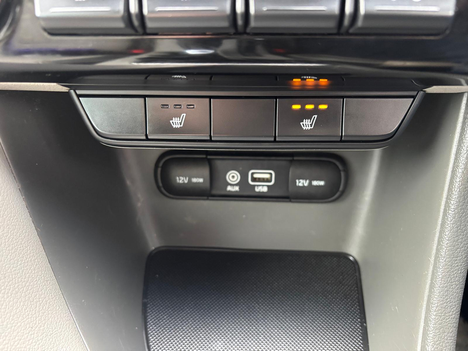 2017 Kia Sportage - image 4