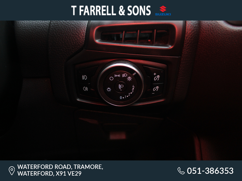 2018 Ford Focus - image 17