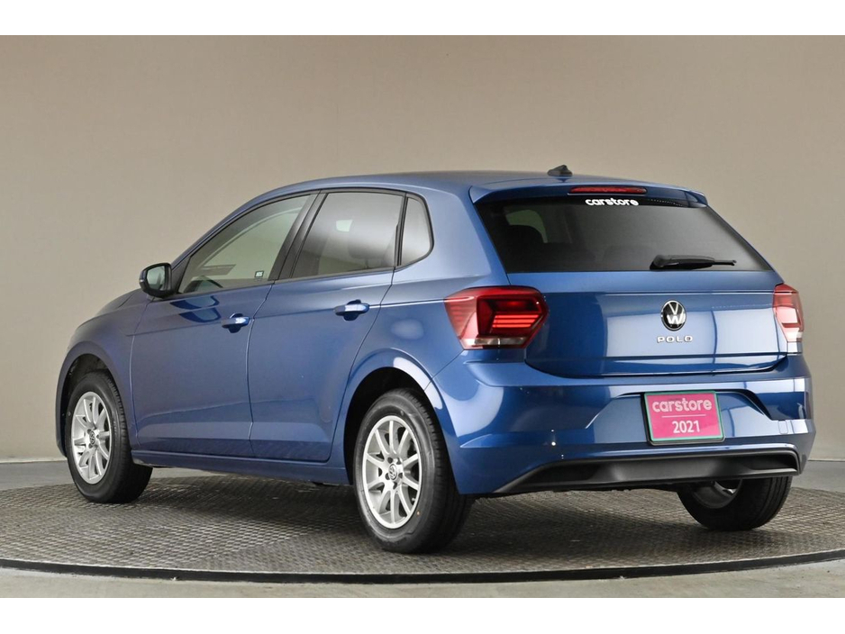 2021 Volkswagen Polo - image 7