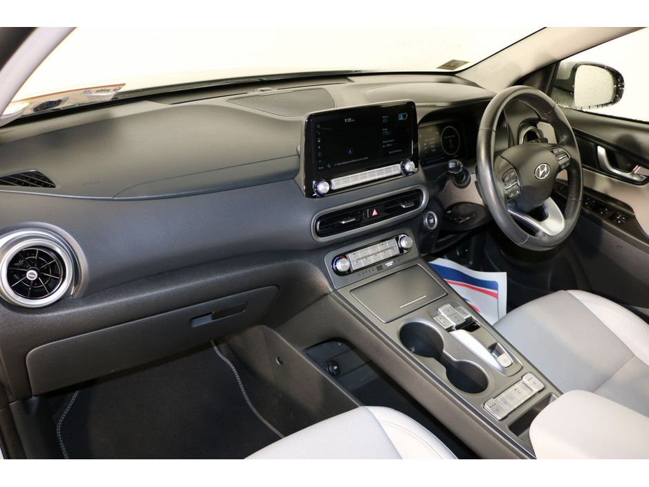 2022 Hyundai Kona ELECTRIC PREMIUM 64 kWh EV €20,995