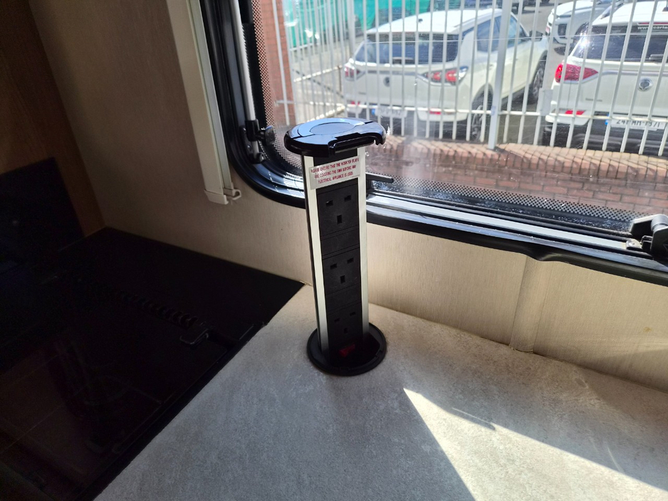 2015 Auto-Trail F-Line - image 27