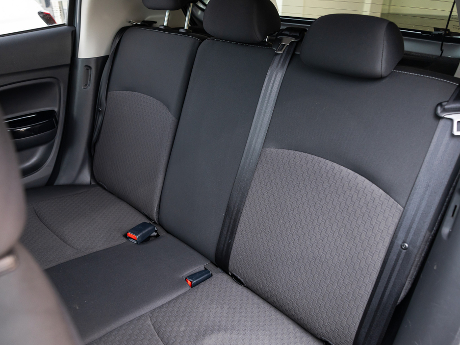 2018 Mitsubishi Space Star - image 20