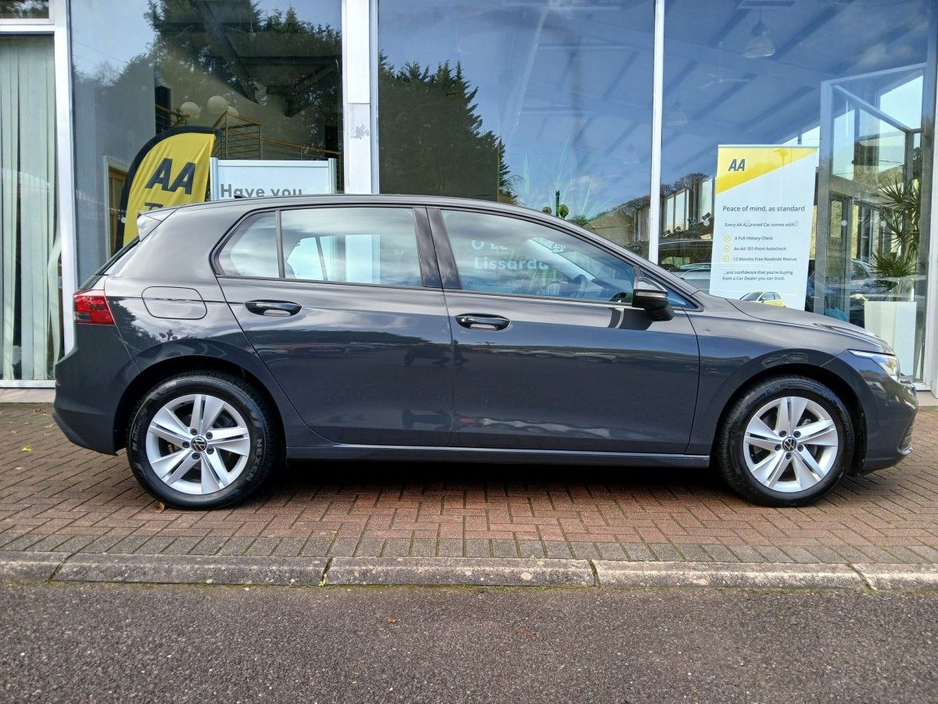 2023 Volkswagen Golf 2.0 TDI 115HP Life, Urano Grey, 1 owner, 60km. €28,500