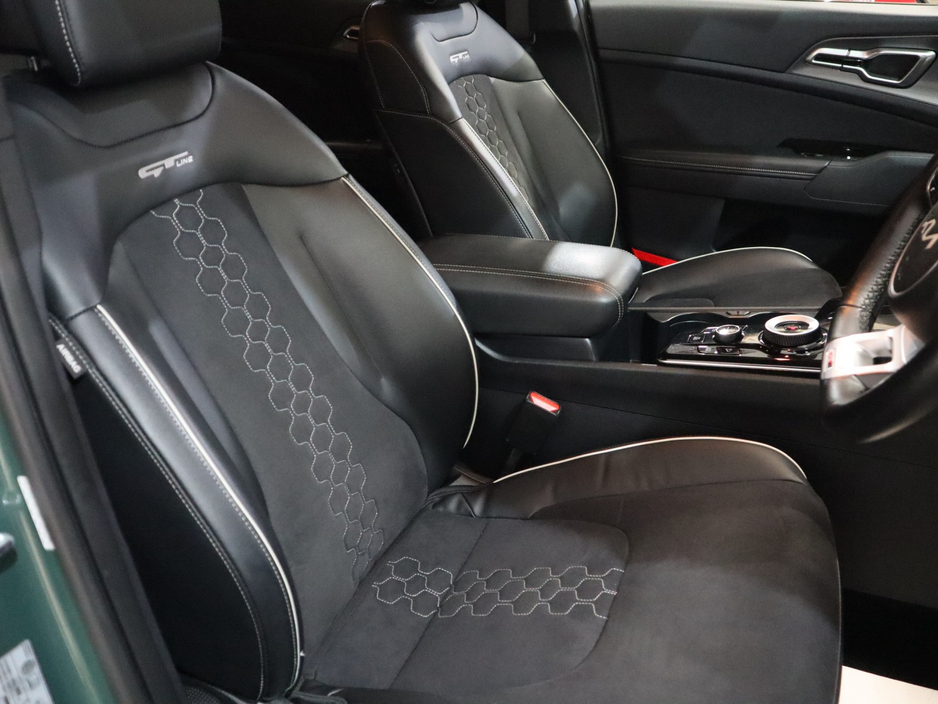 2023 Kia Sportage - image 24