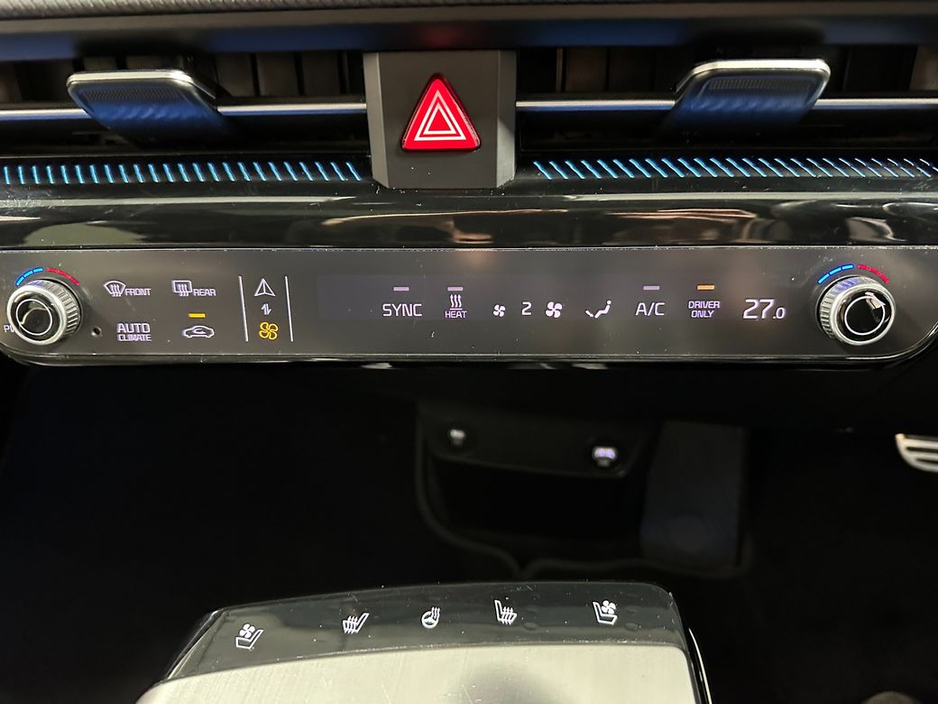 2022 Kia EV6 - image 24