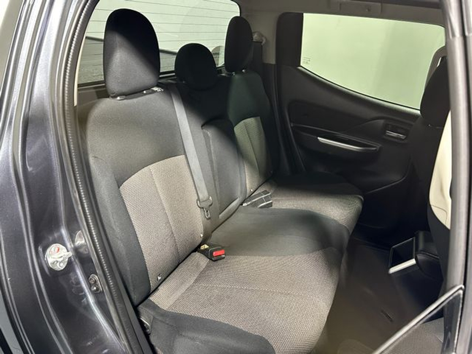 2020 Mitsubishi L200 2.3 Warrior Automatic €24,500