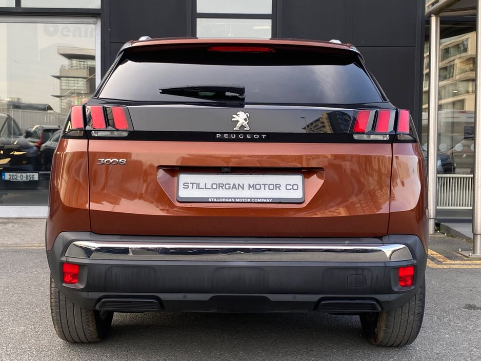 2020 Peugeot 3008 - image 6