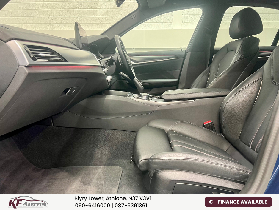 2022 BMW 5 Series - image 12