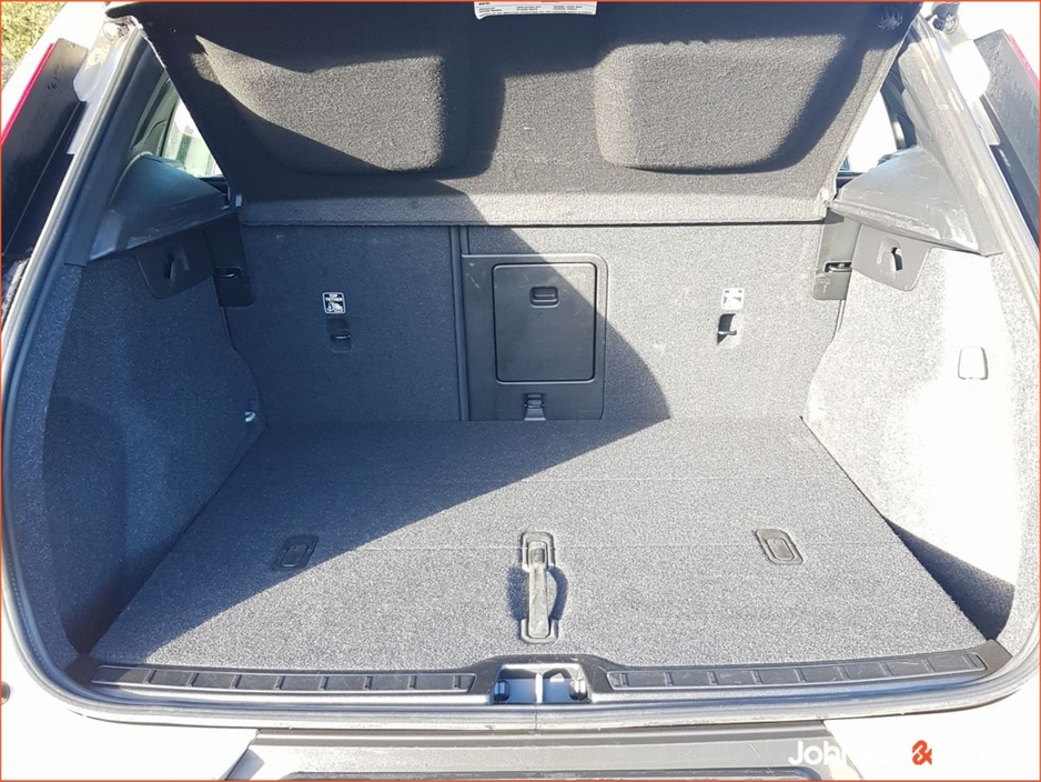 2025 Volvo XC40 2.0 B3 163bhp MHEV Plus Dark (Rear Camera / Heated Seats / Cruise Control) €48,900