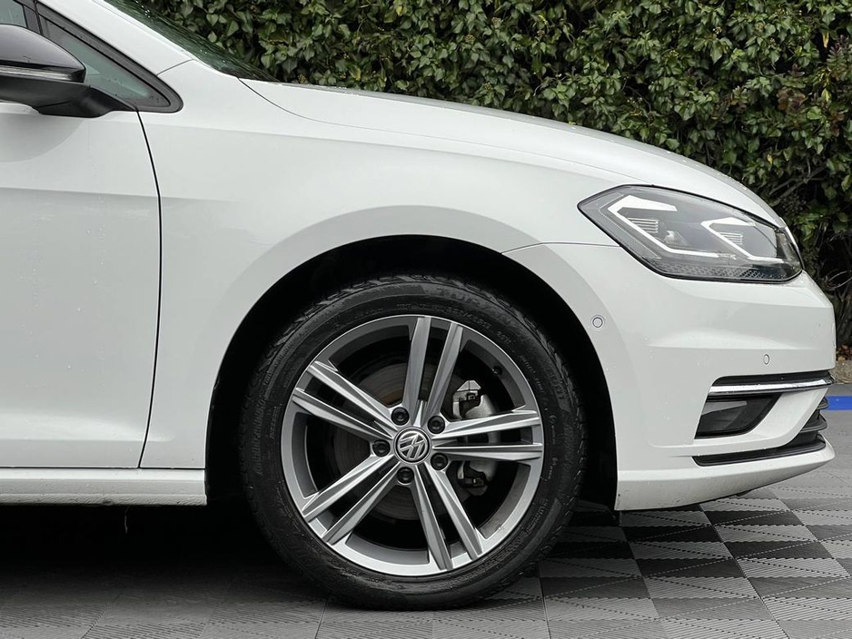 2020 Volkswagen Golf HIGHLINE 2.0 TDI // LEATHER HEATED SEATS // DIGITAL CLUSTER // LANE ASSIST €23,900