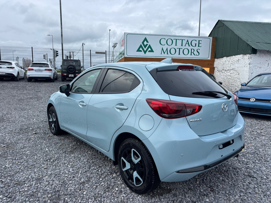 2025 Mazda Mazda2 - image 4