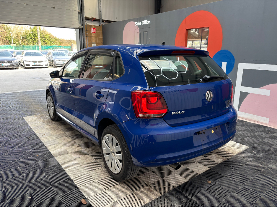 2014 Volkswagen Polo - image 4