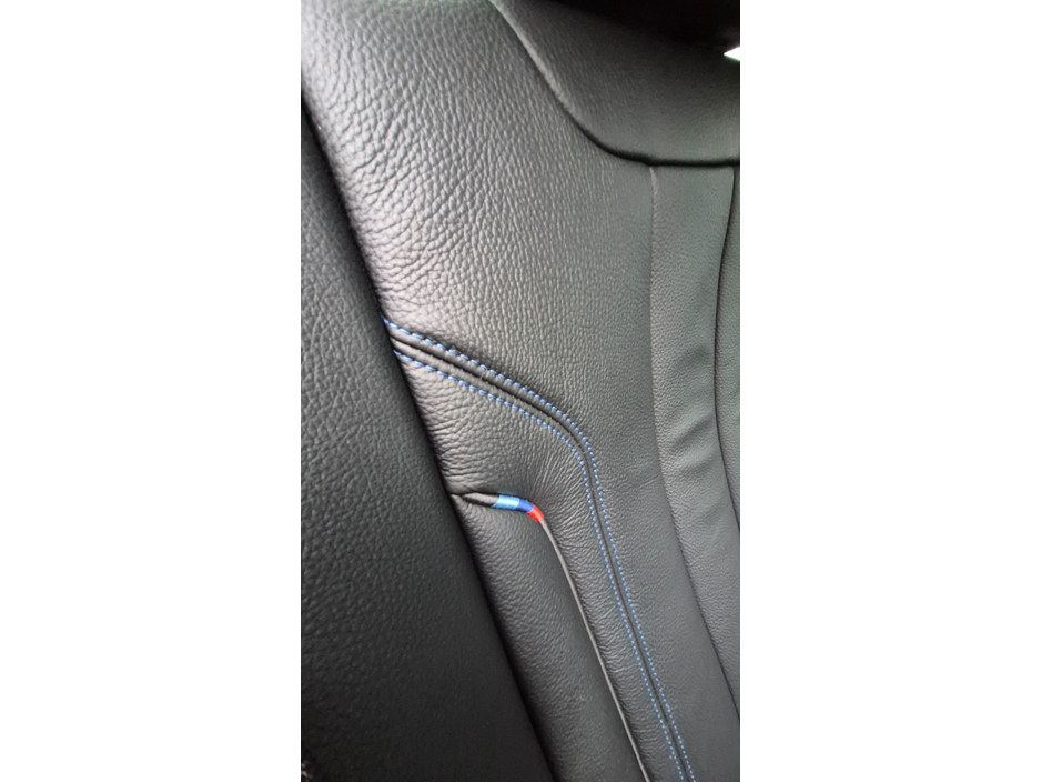 2018 BMW 5 Series - image 11