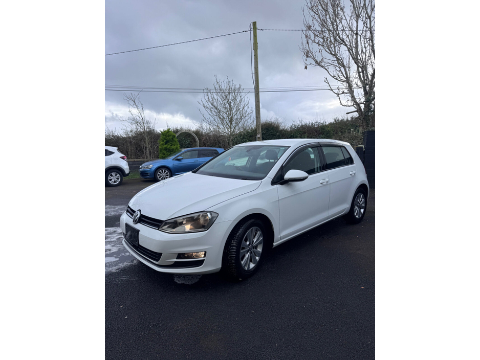 2013 Volkswagen Golf - image 7