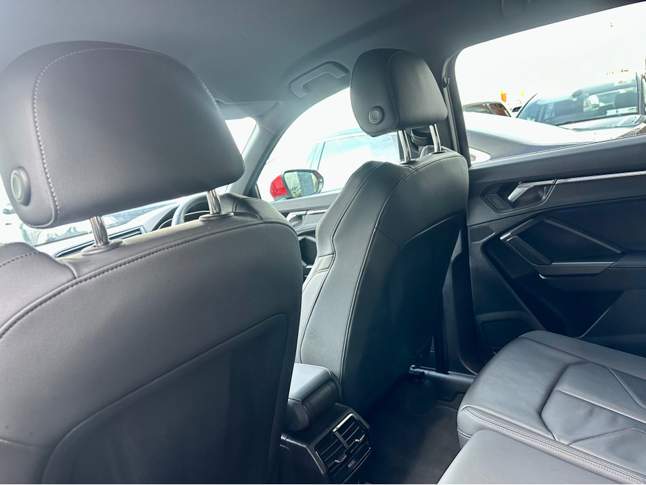 2024 Audi Q3 - image 5