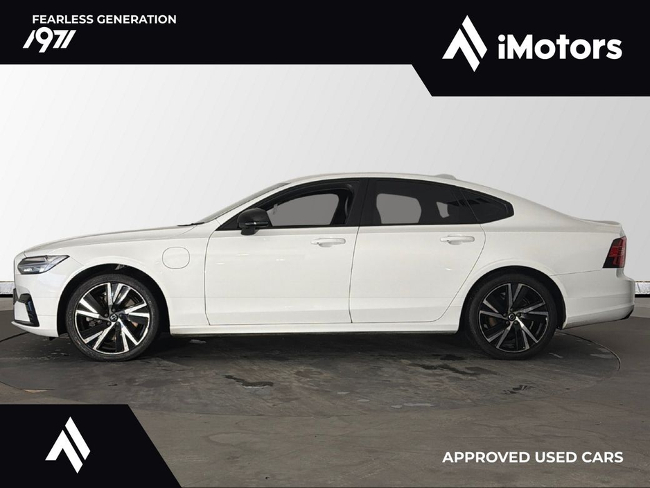 2022 Volvo S90 - image 7