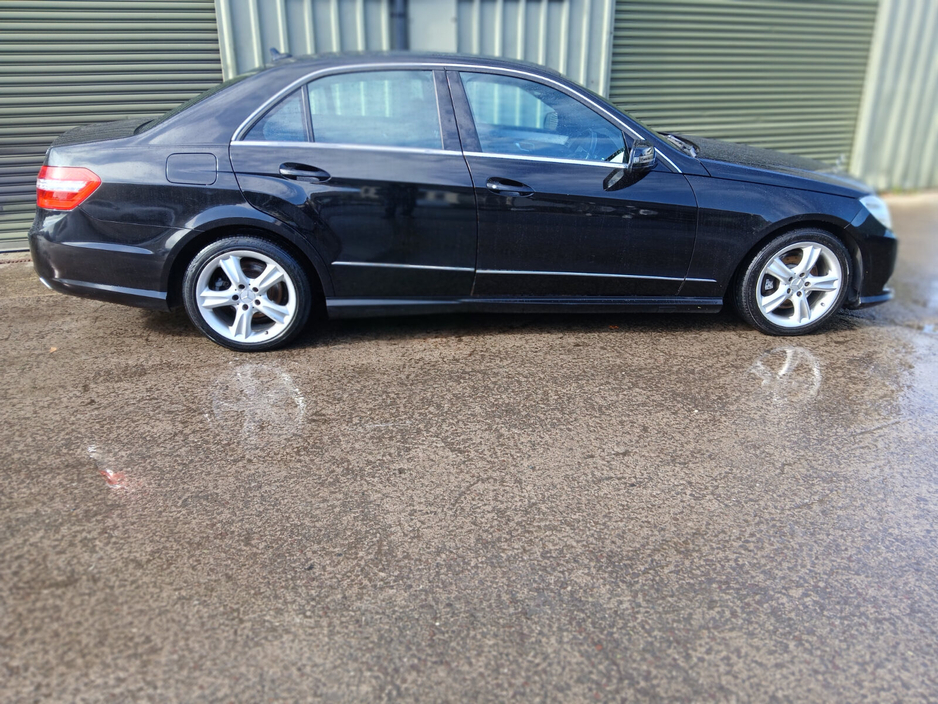 2012 Mercedes-Benz E Class - image 20
