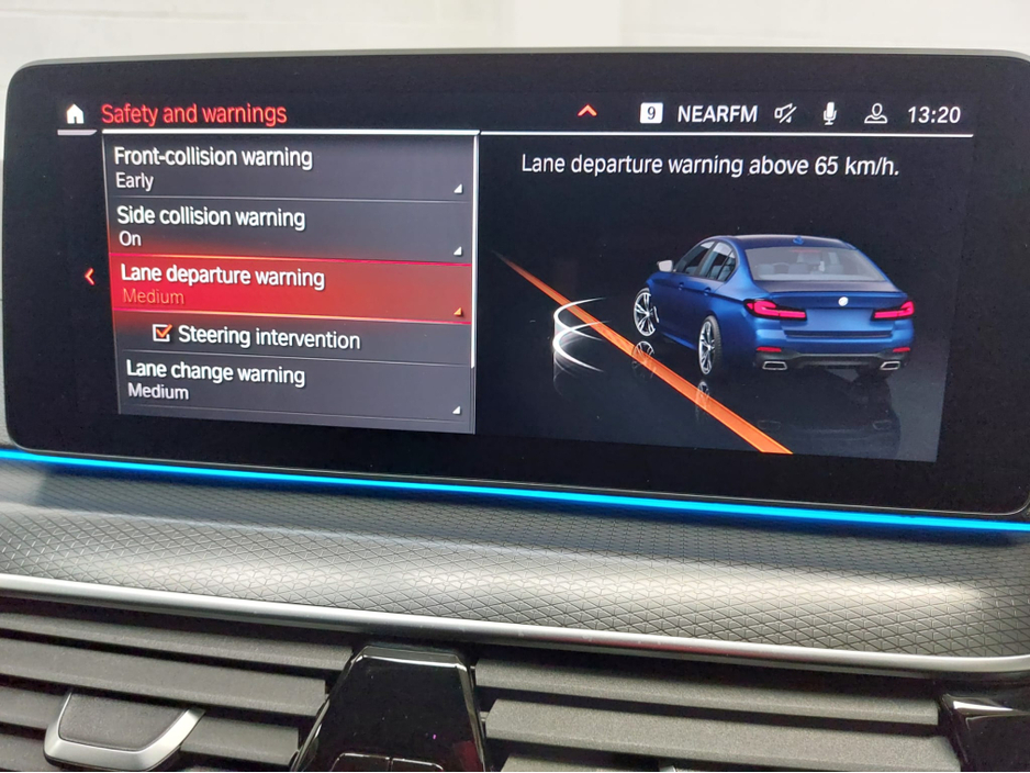 2020 BMW 5 Series - image 31