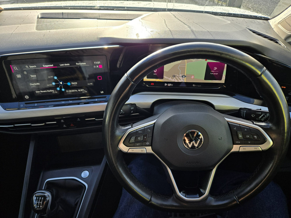 2022 Volkswagen Golf 2.0 TDI 115HP Life €24,950
