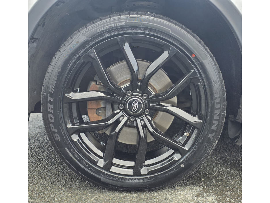 2020 Land Rover Discovery Sport - image 6