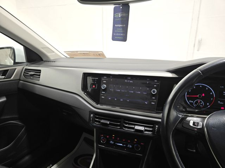 2019 Volkswagen Polo - image 16