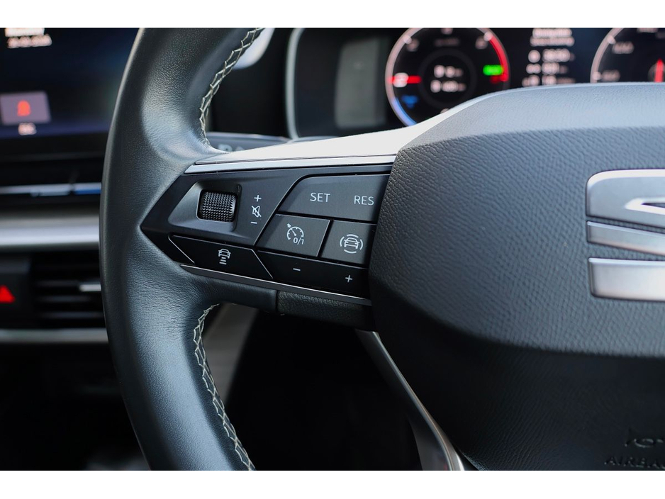 2021 SEAT Leon - image 10