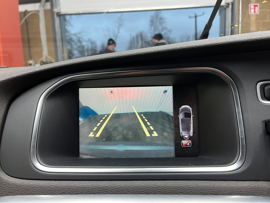 2014 Volvo V40 €10950 2014 VOLVO V40 T4 SE 1.6 AUTOMATIC / CRUISE CONTROL / REVERSE CAMERA / ELECTRIC MEMORY & HEATED SEATS €10,950