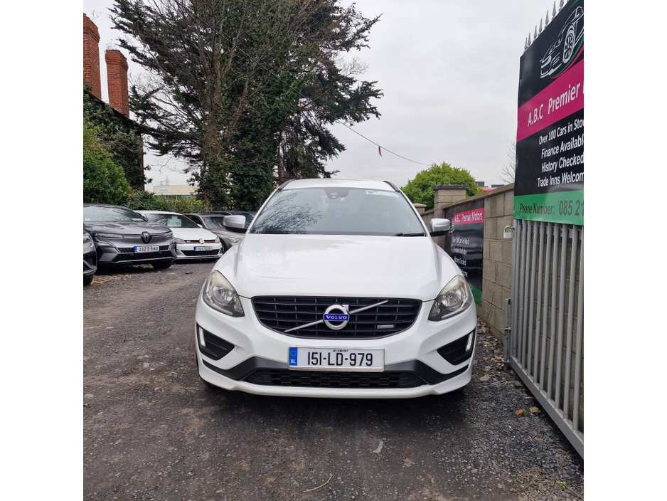 2015 Volvo XC60 D4 (181hp) FWD R-Design €10,950