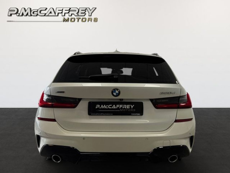 2021 BMW 3 Series - image 6