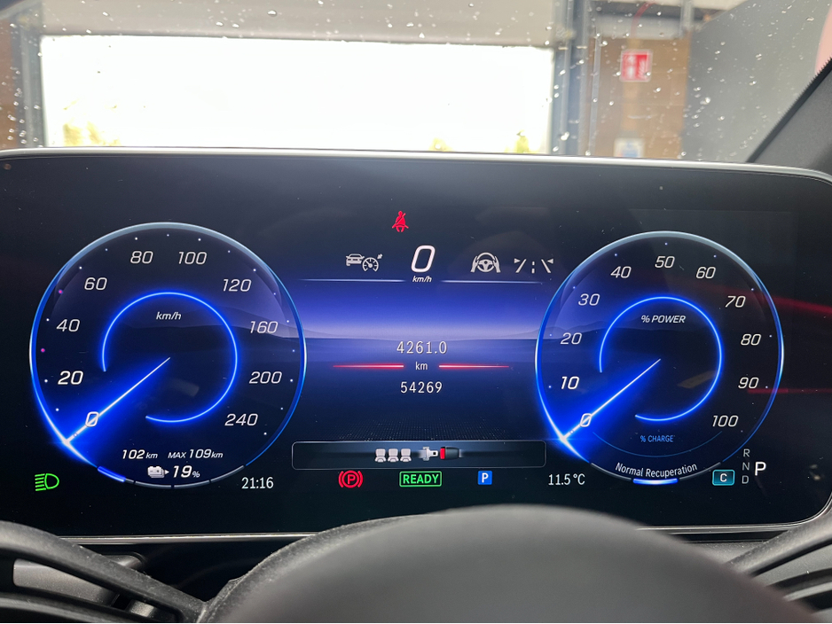 2022 Mercedes-Benz EQE - image 32