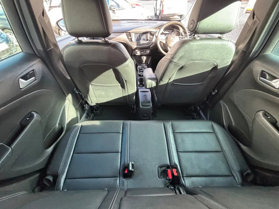 2022 Opel Crossland - image 26