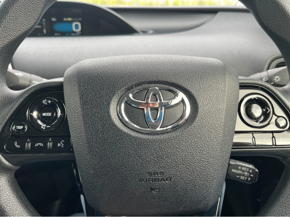 2020 Toyota Prius - image 10