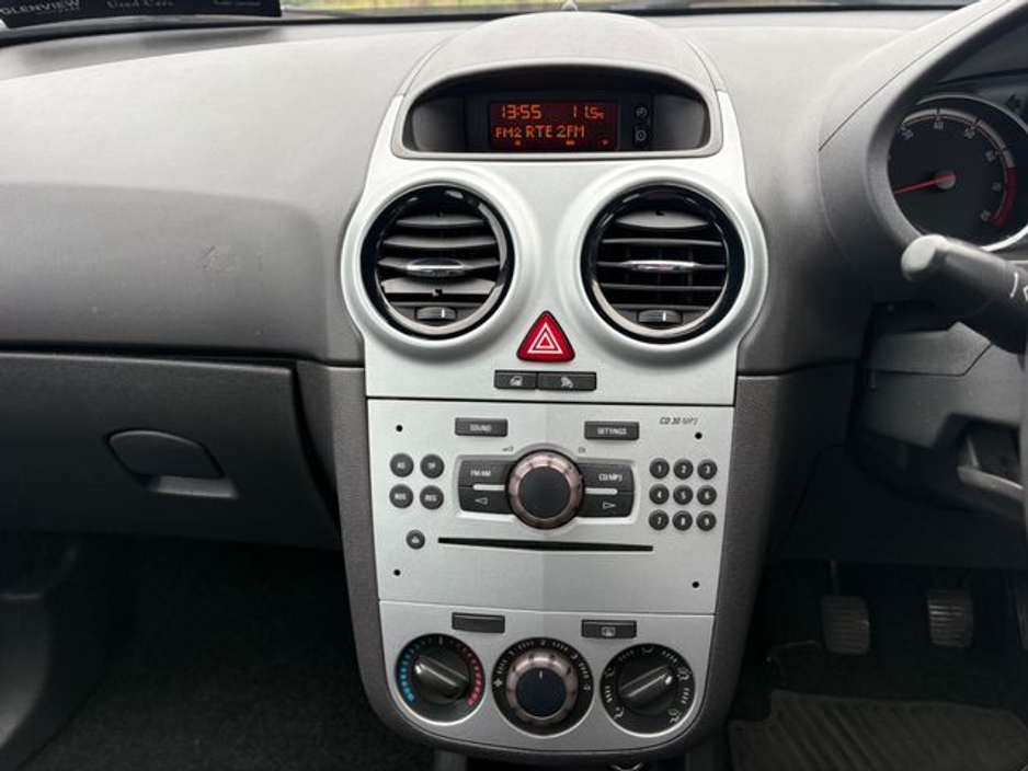 2010 Opel Corsa - image 21