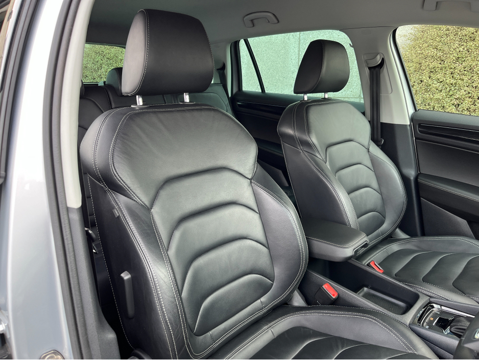 2020 Skoda Kodiaq - image 12