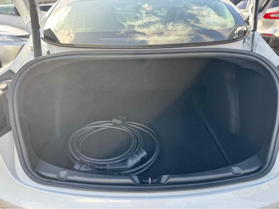 2020 Tesla Model 3 - image 17