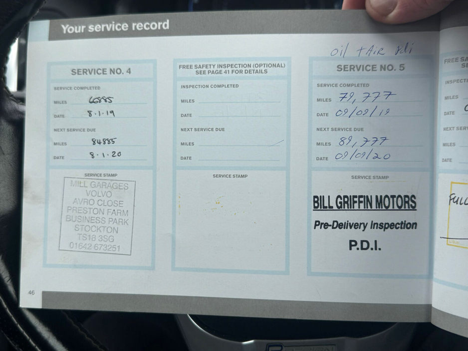 2015 Volvo XC60 - image 16