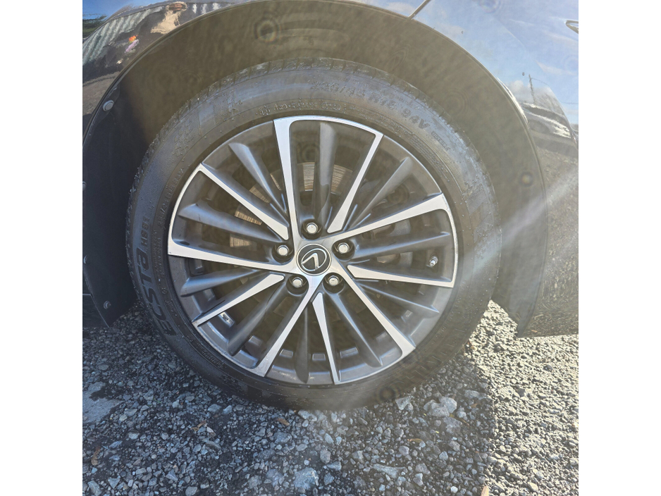 2023 Lexus ES 300 H ES300h Dynamic €43,950