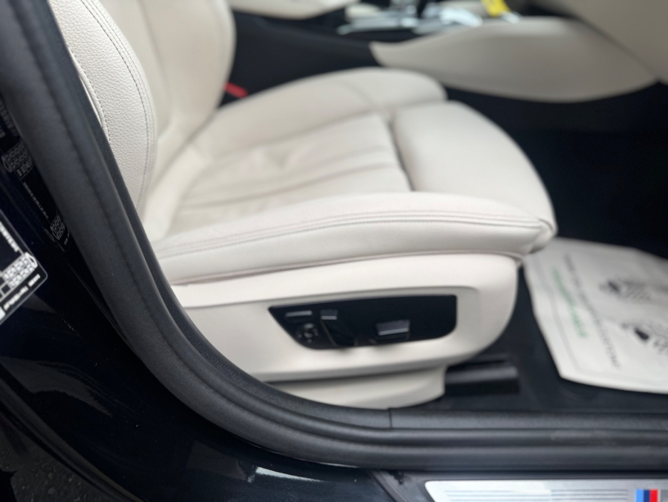 2022 BMW 5 Series - image 13