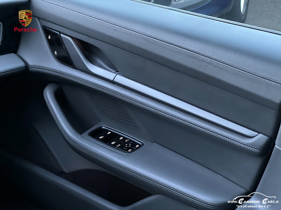 2020 Porsche Taycan TYCAN 4S DOLOMITE SILVER EV MOBILITY €44,950