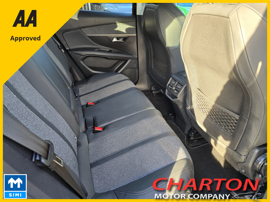 2019 Peugeot 3008 - image 8