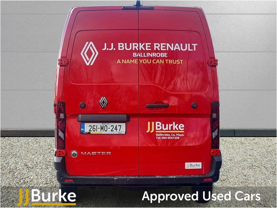 2026 Renault Master - image 5