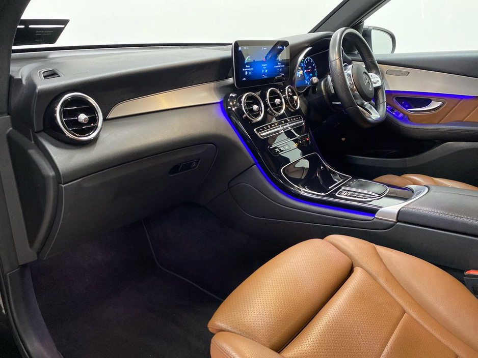 2023 Mercedes-Benz GLC Class GLC 300 de 4MATIC AMG Line | Reversing Camera, Parking Assistance, Heated Seats €55,950