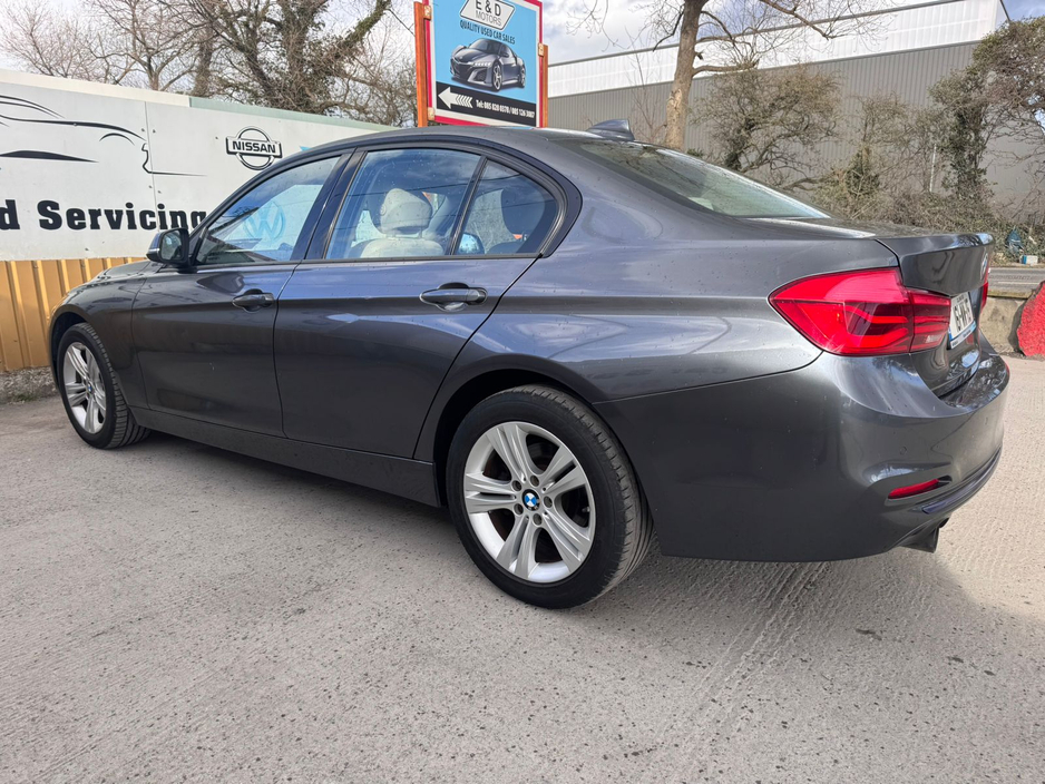 2016 BMW 3 Series - image 10