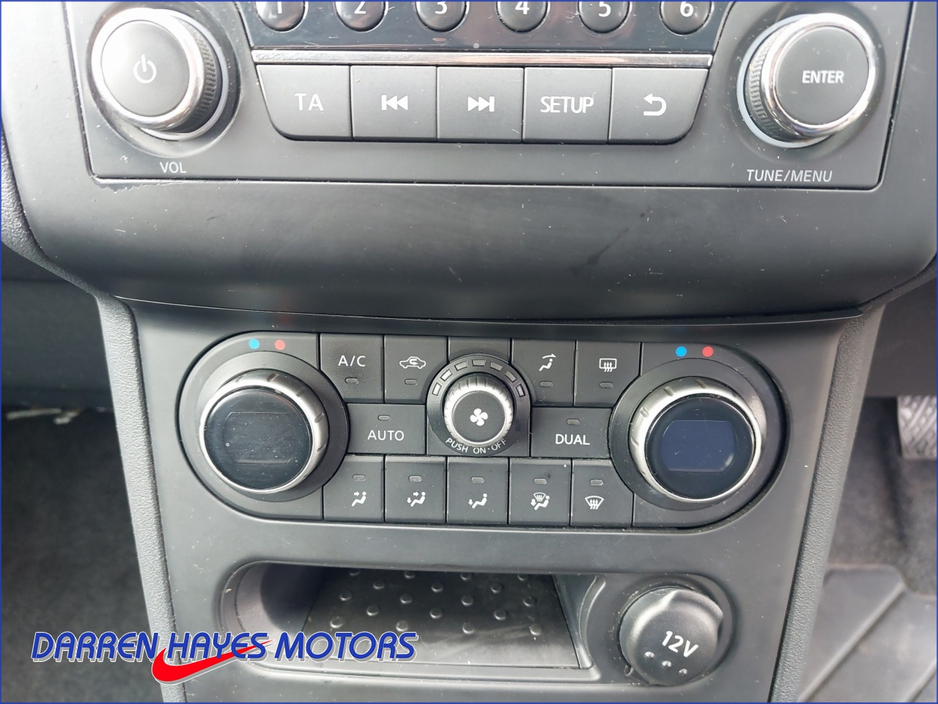 2012 Nissan Qashqai - image 16