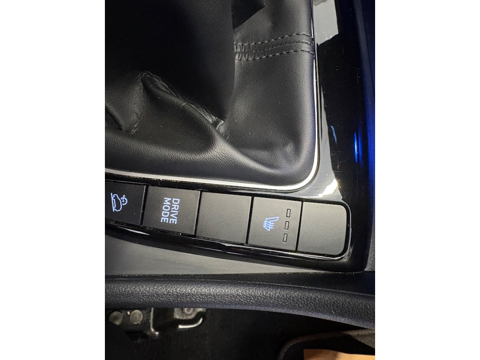 2022 Hyundai Tucson - image 9