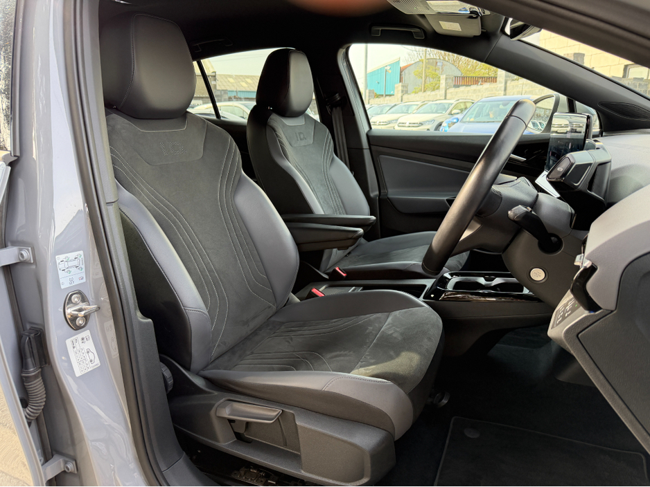 2022 Volkswagen ID.5 - image 13