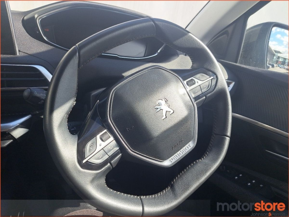 2020 Peugeot 3008 - image 17