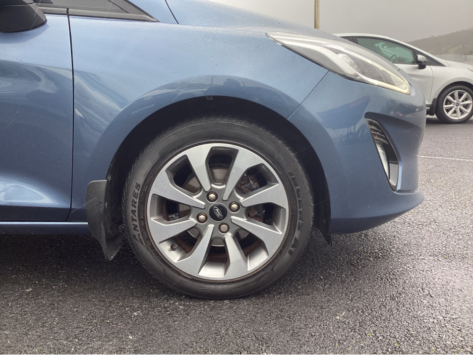 2020 Ford Fiesta - image 9